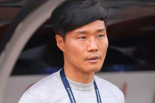 AFC Official: Manin trong vai trò tứ quan Australia vs Uzbekistan, trợ lý Fu Ming VAR